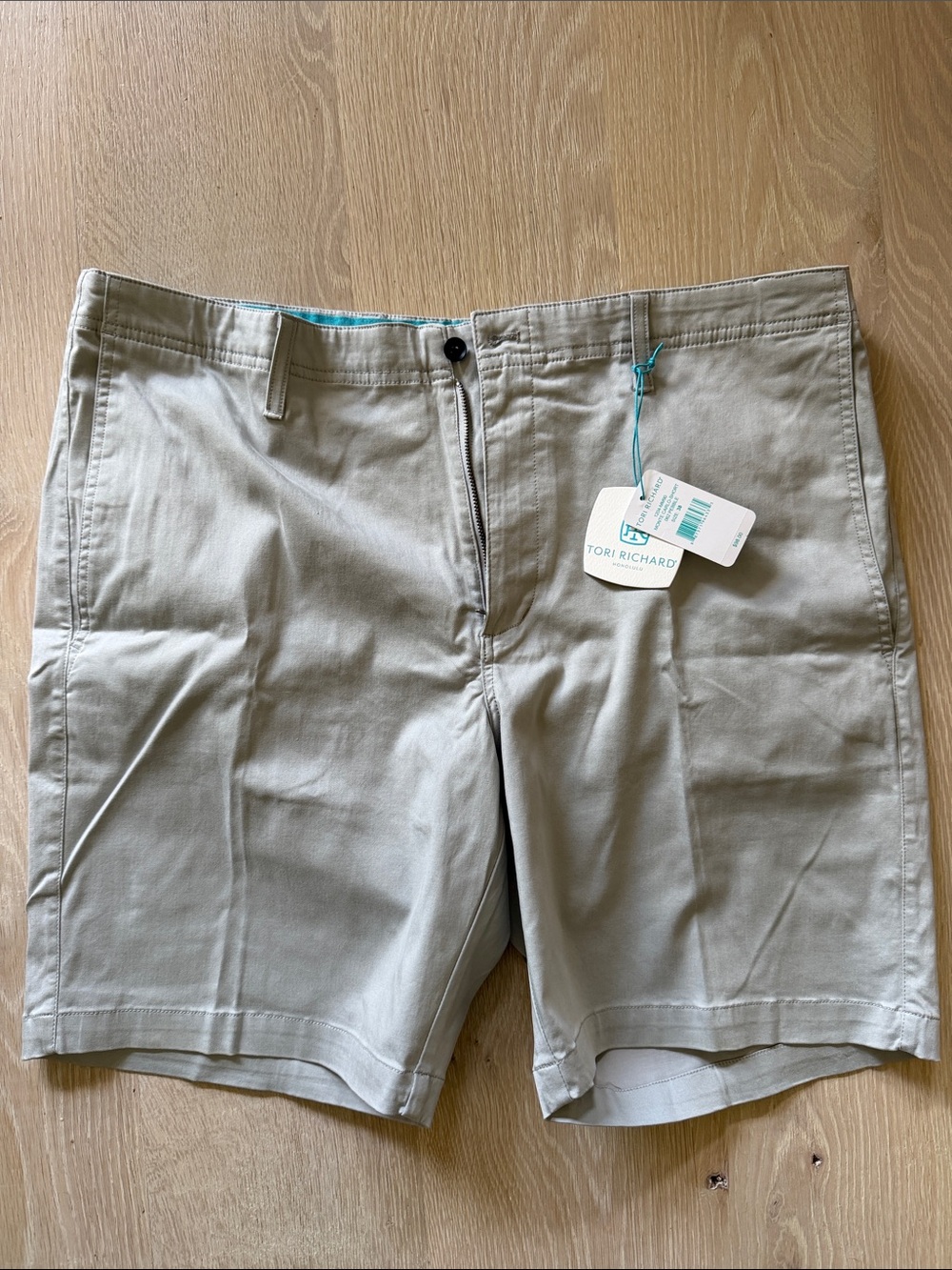 NWT Tori Richard Men's Monte Carlo Shorts, Pebble, size 38